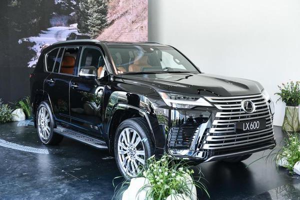 Chi tiết Lexus LX 600 bản cao cấp nhất giá 9,21 tỷ đồng tại Việt Nam